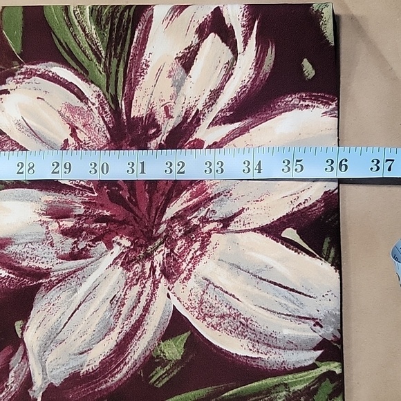 Calvin Klein, Size 8P, Purple Round Neck Floral Sheath Dress, EUC! - Picture 7 of 9